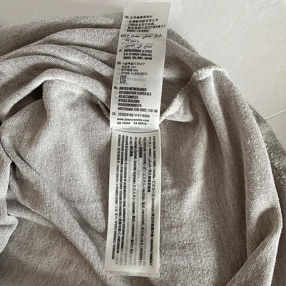 Hollister lightweight, cowlneck with strings, long sleeve shirt ladies size M - Picture 6 of 12